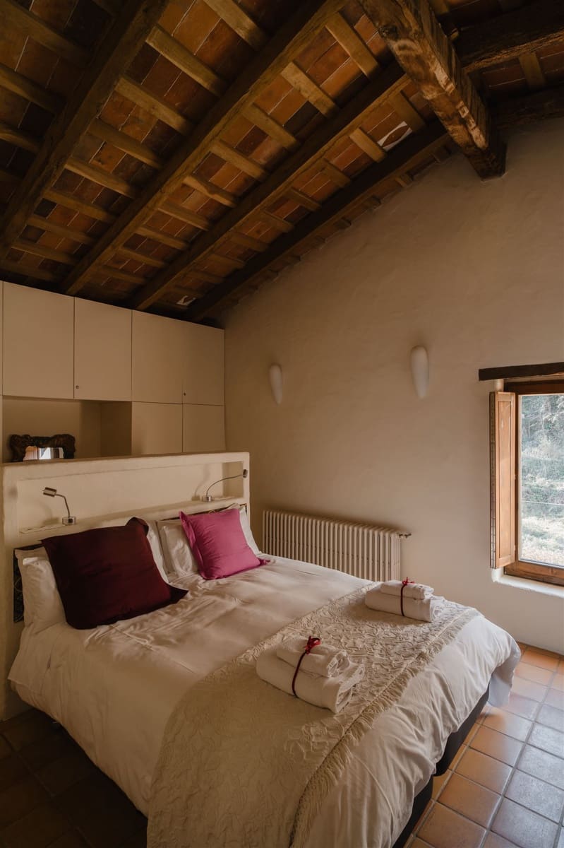 10 bedroom Finca/Country House for sale in Sant Feliu de Pallerols - € 1,300,000 (Ref: 8723434)