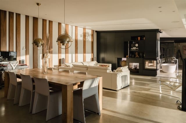 9 bedroom Finca/Country House for sale in Sant Aniol de Finestres - € 1,700,000 (Ref: 8774944)