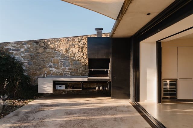 9 bedroom Finca/Country House for sale in Sant Aniol de Finestres - € 1,700,000 (Ref: 8774944)