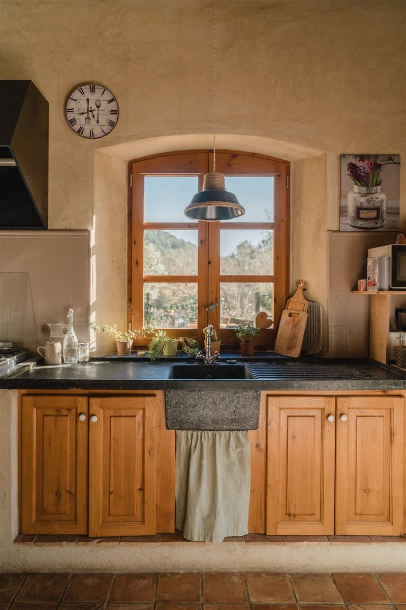 8 soveværelse Finca/Landehus til salg i Porqueres - € 1.600.000 (Ref: 8815198)