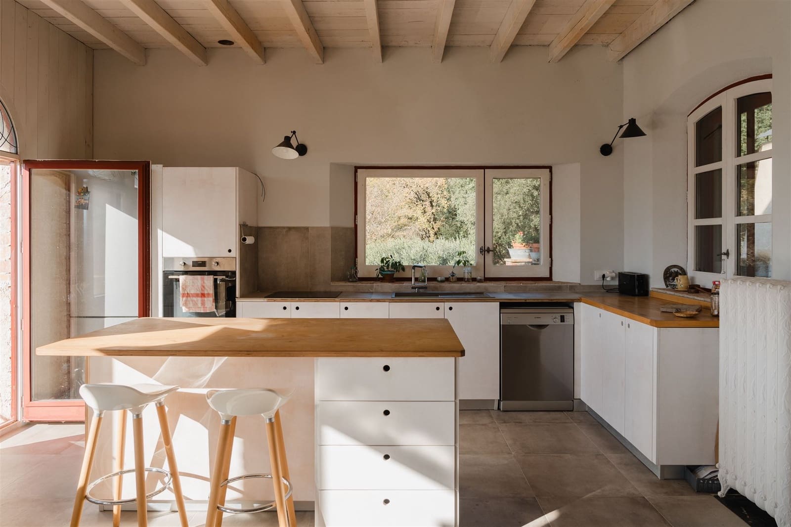 8 soveværelse Finca/Landehus til salg i Porqueres - € 1.600.000 (Ref: 8815198)