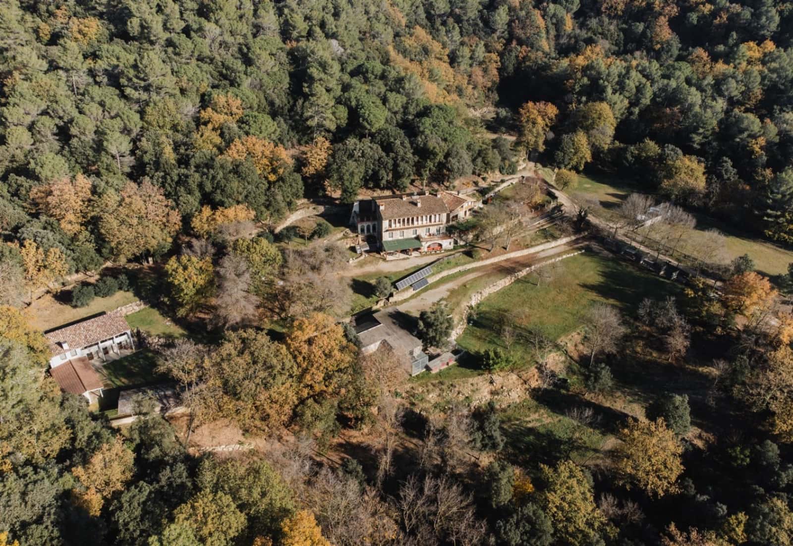 8 soveværelse Finca/Landehus til salg i Porqueres - € 1.600.000 (Ref: 8815198)