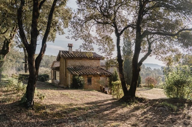 3 bedroom Finca/Country House for sale in Mieres - € 660,000 (Ref: 8913543)
