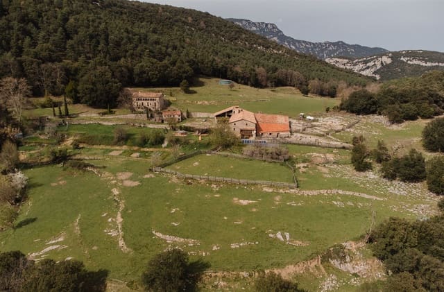 7 soveværelse Finca/Landehus til salg i Tortellà - € 1.500.000 (Ref: 8949891)