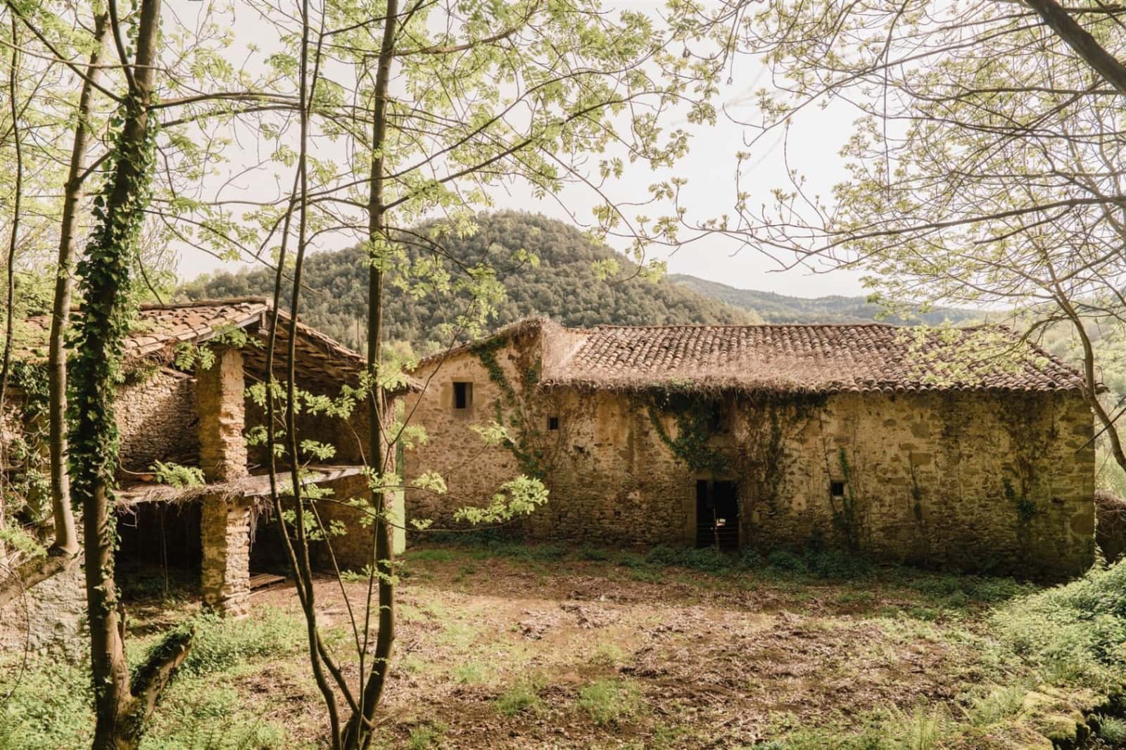 Ruin til salg i Sant Aniol de Finestres - € 975.000 (Ref: 8997319)