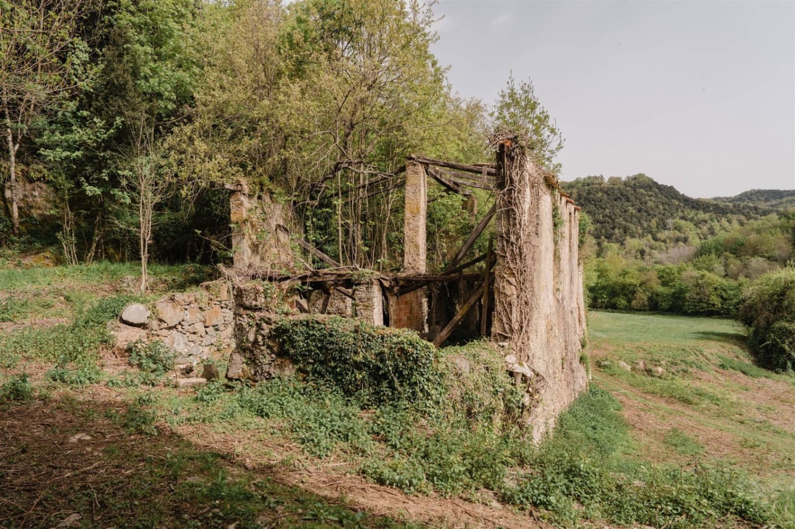 Ruin til salg i Sant Aniol de Finestres - € 975.000 (Ref: 8997319)