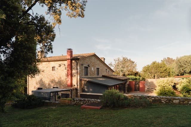 8 soveværelse Finca/Landehus til salg i Orfes, Vilademuls med garage - € 2.500.000 (Ref: 9035891)