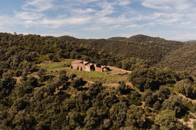 10 soveværelse Finca/Landehus til salg i Cruïlles Monells i Sant Sadurní de I'Heura - € 765.000 (Ref: 9257653)