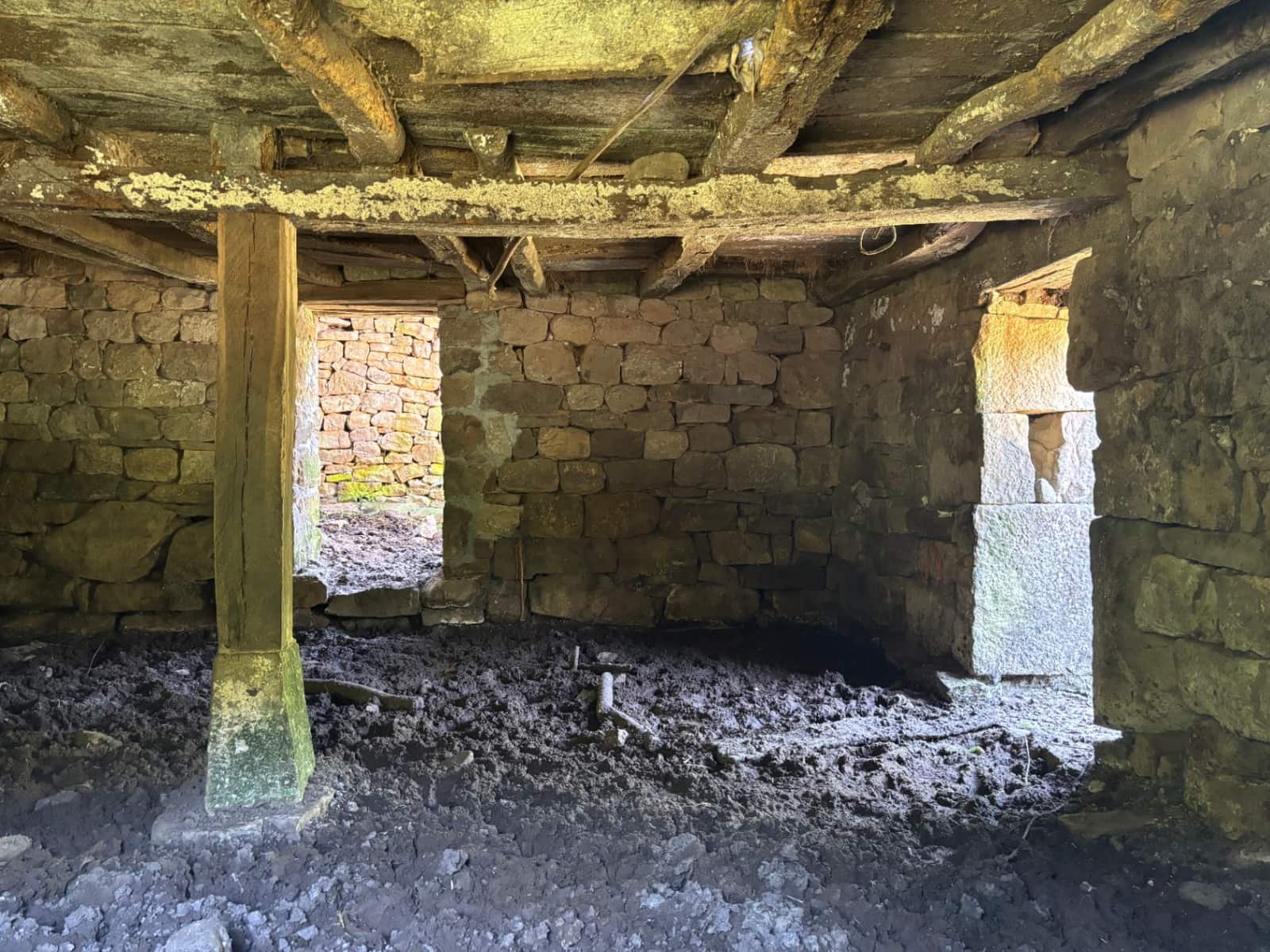 Ruin til salg i Vega de Pas - € 175.000 (Ref: 9944875)