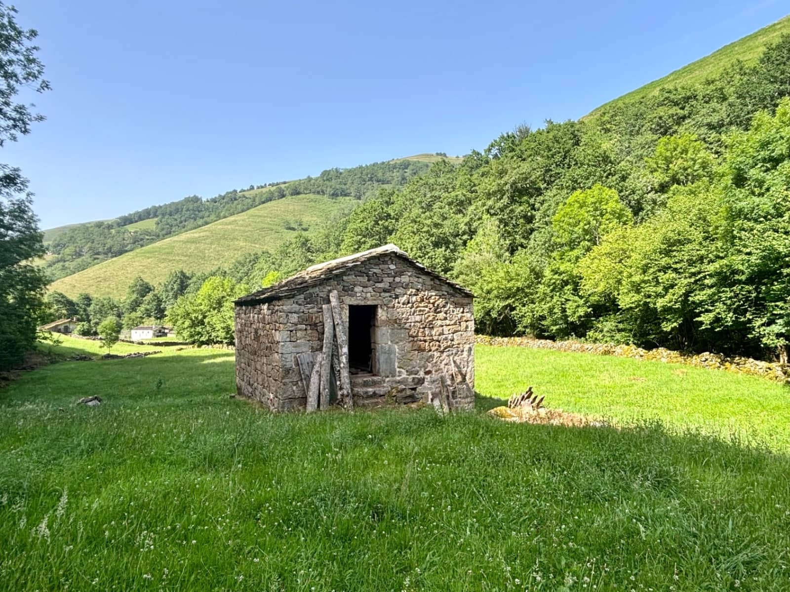 Ruin til salg i Vega de Pas - € 175.000 (Ref: 9944875)