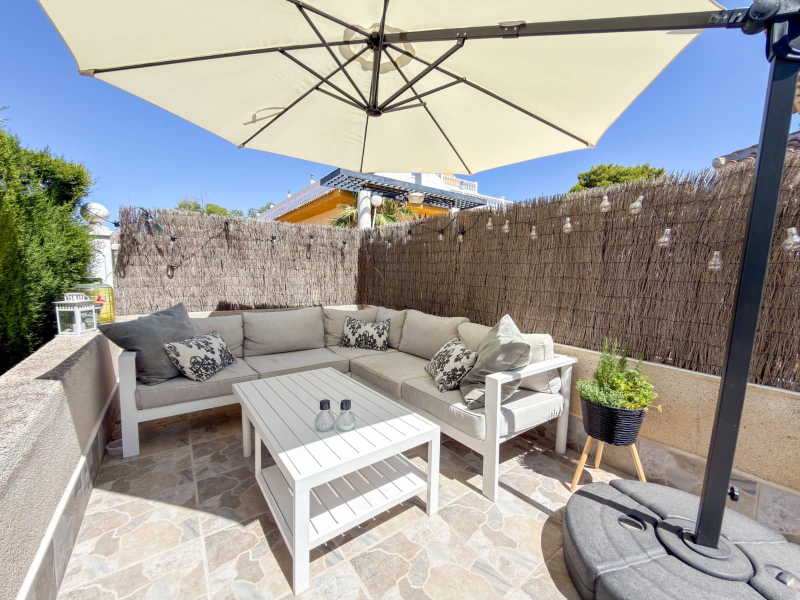 2 soverom Leilighet til salgs i Torrevieja med svømmebasseng - € 172 900 (Ref: 10000976)