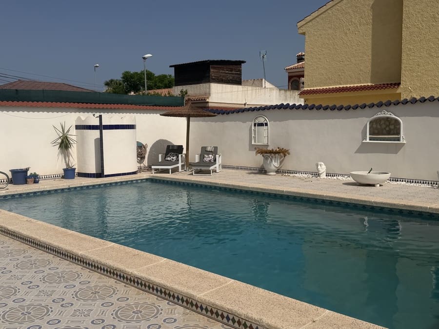 4 sypialnia Willa na sprzedaż w Ciudad Quesada z basenem - 475 000 € (Ref: 10024619)