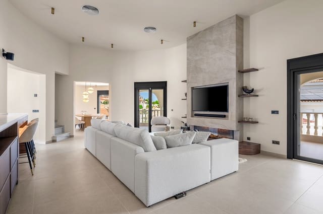 5 quarto Moradia para venda em Ciudad Quesada, Rojales com piscina - 1 399 000 € (Ref: 10048088)