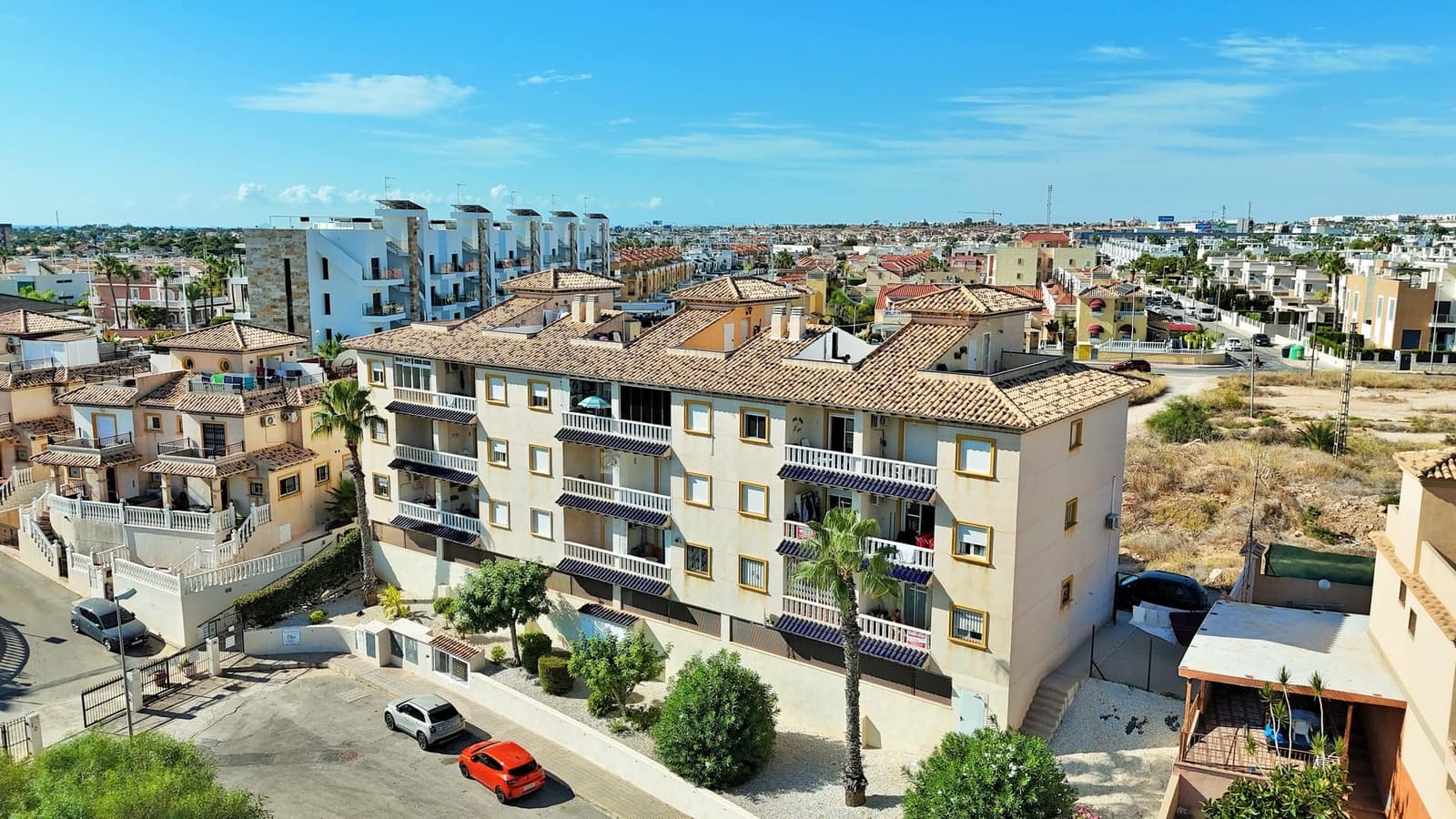 2 bedroom Apartment for sale in Playa Flamenca with pool - € 129,000 (Ref: 10048092)