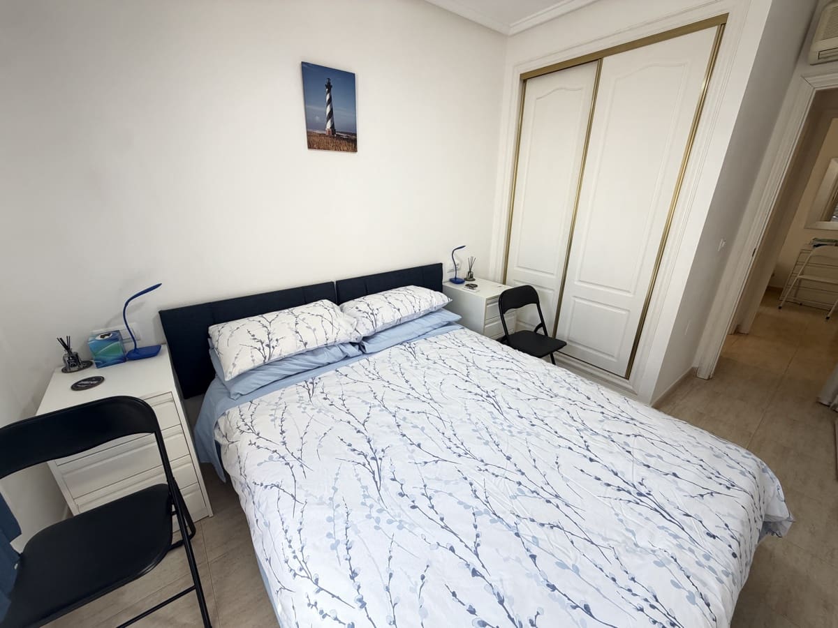 Pareado de 3 habitaciones en Villamartin en venta con piscina - 225.000 € (Ref: 10073080)