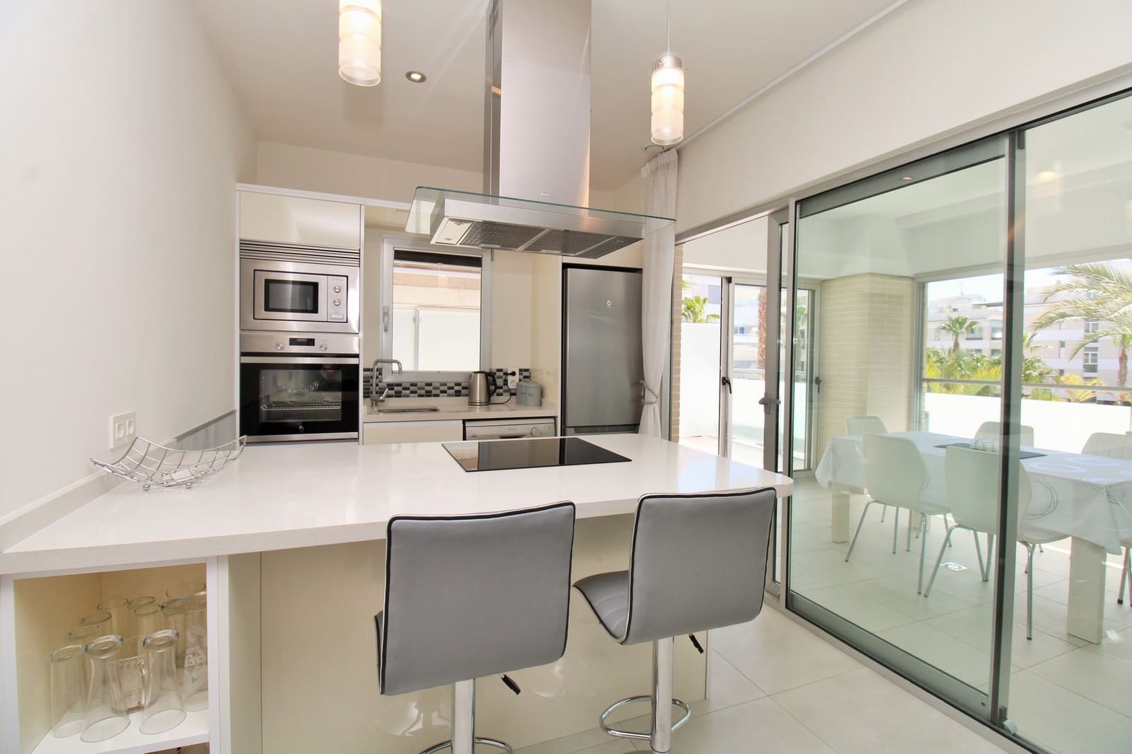 Apartamento de 2 habitaciones en Villamartin en venta con piscina - 249.999 € (Ref: 9883417)