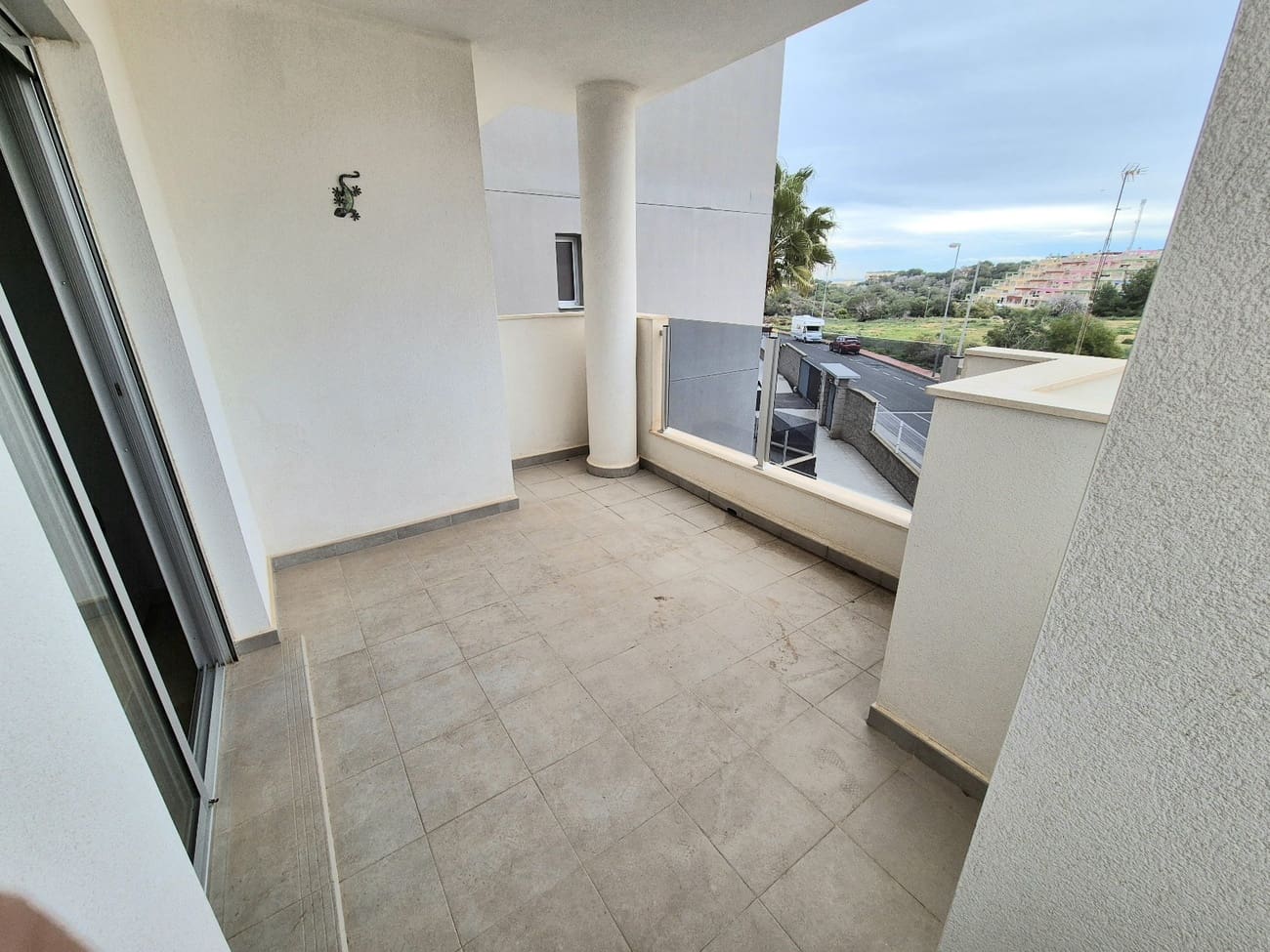 2 soveværelse Lejlighed til salg i Villamartin med swimmingpool garage - € 189.950 (Ref: 9883434)