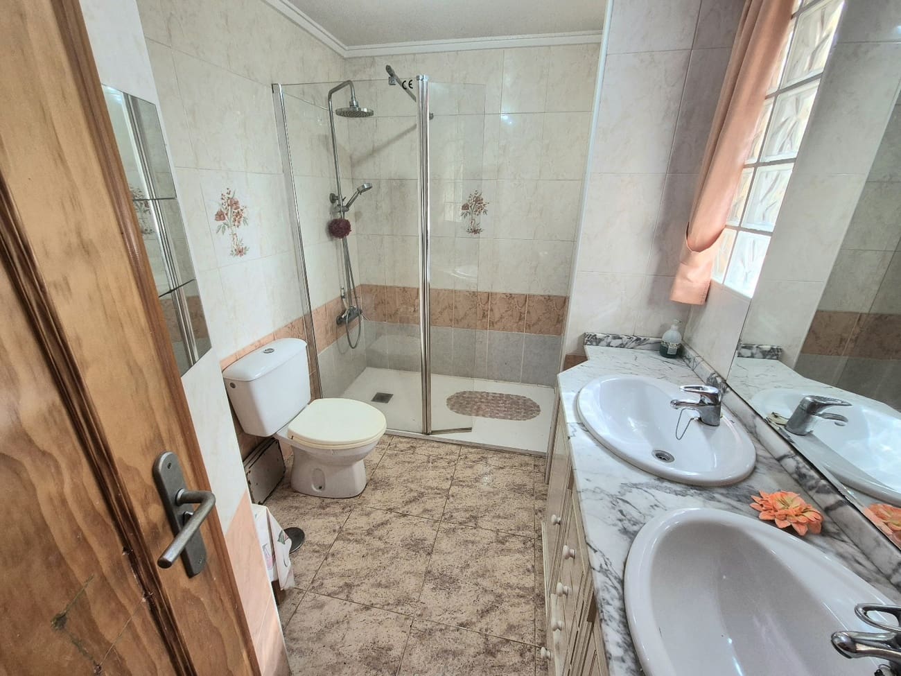 3 soverom Villa til salgs i Los Altos med svømmebasseng garasje - € 249 999 (Ref: 9883452)