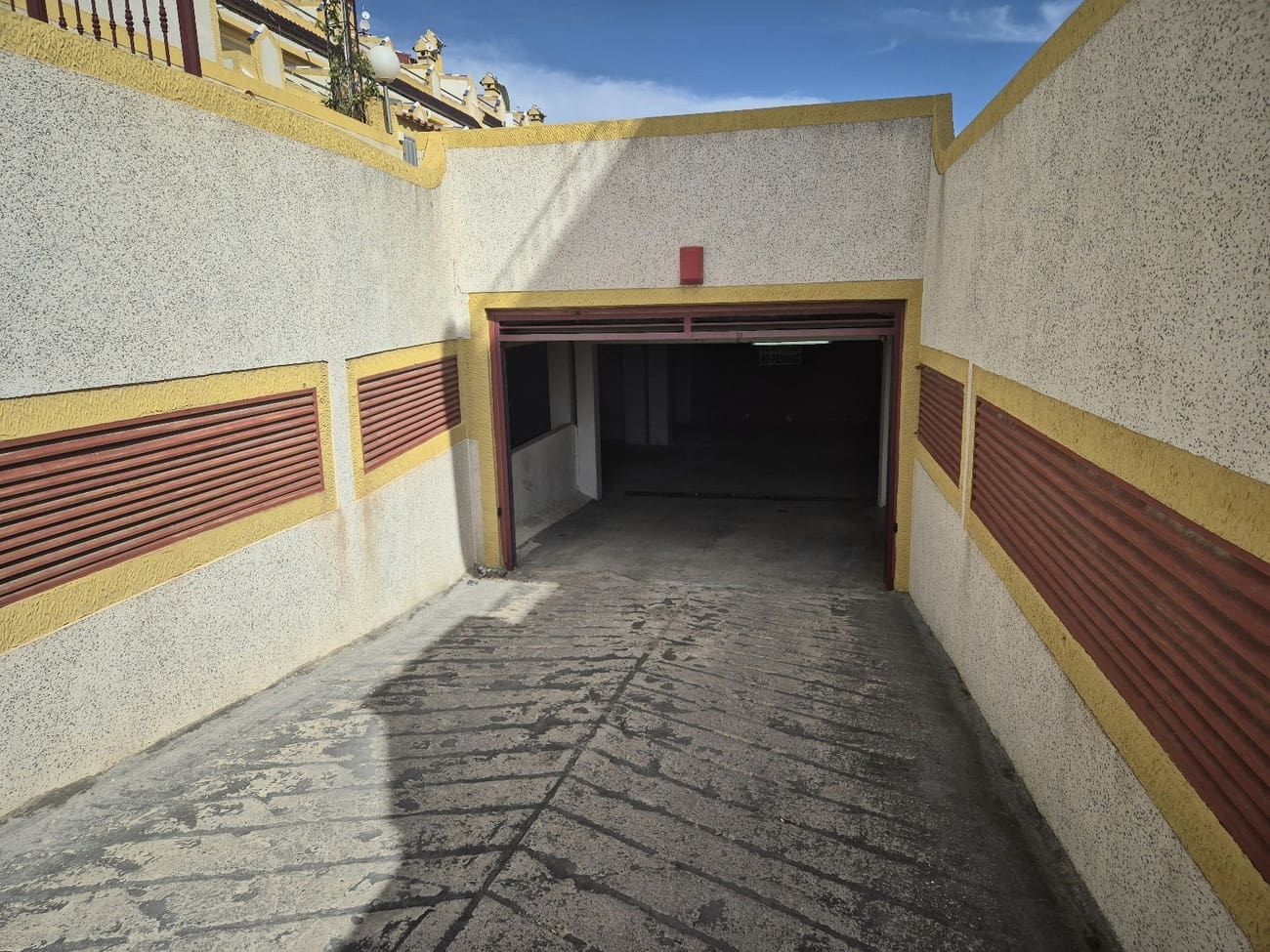 Garage for sale in La Florida - € 18,500 (Ref: 9883453)