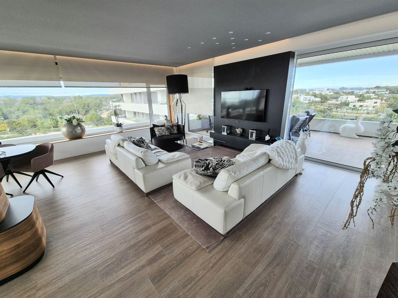 3 bedroom Apartment for sale in Las Colinas Golf with pool garage - € 829,000 (Ref: 9883455)