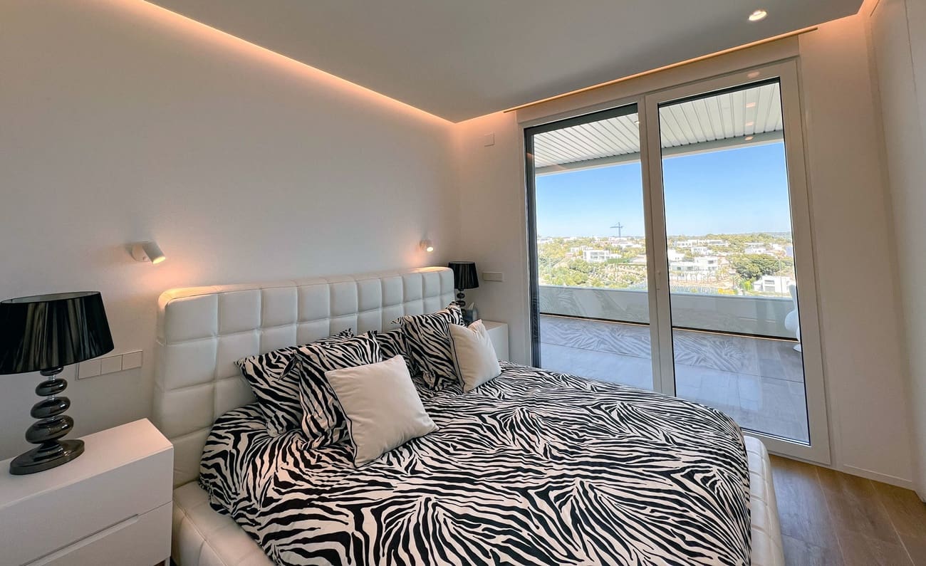 3 bedroom Apartment for sale in Las Colinas Golf with pool garage - € 829,000 (Ref: 9883455)