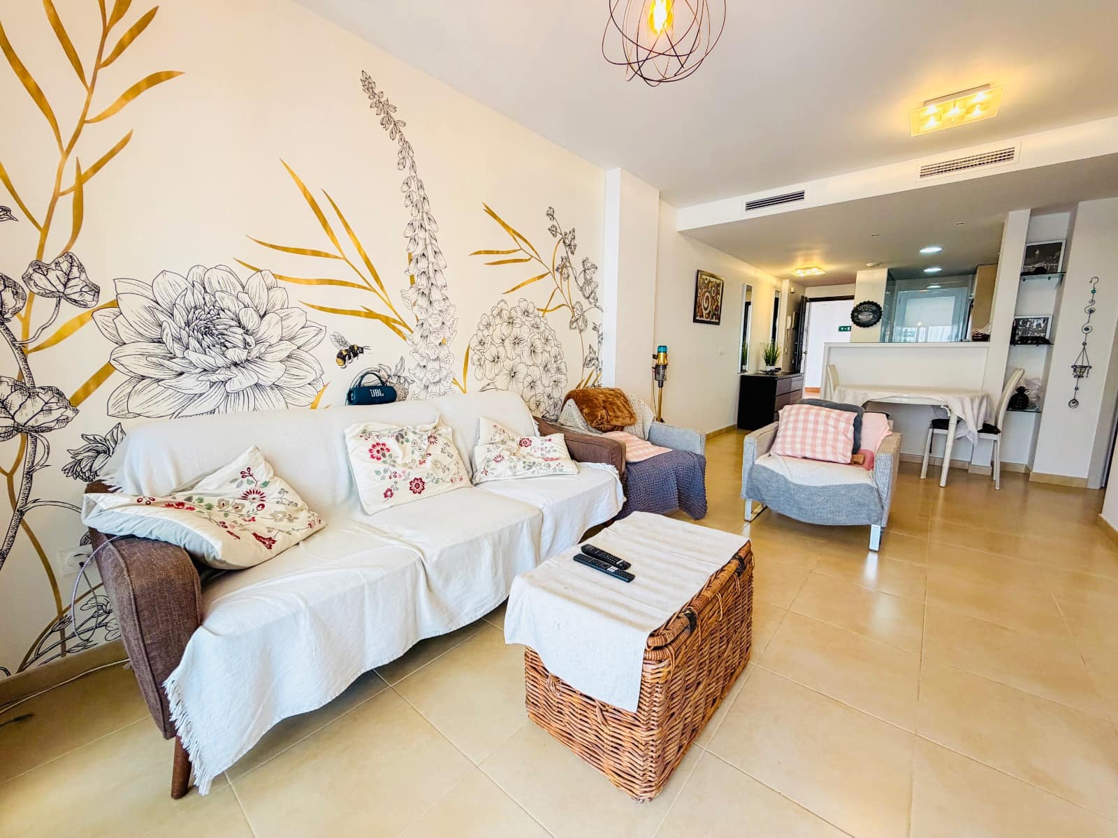 Apartamento de 2 habitaciones en Orihuela Costa en venta con piscina garaje - 235.000 € (Ref: 9909469)