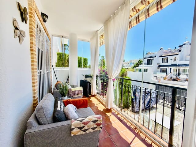Apartamento de 2 habitaciones en Villamartin, Orihuela en venta con piscina garaje - 235.000 € (Ref: 9909469)