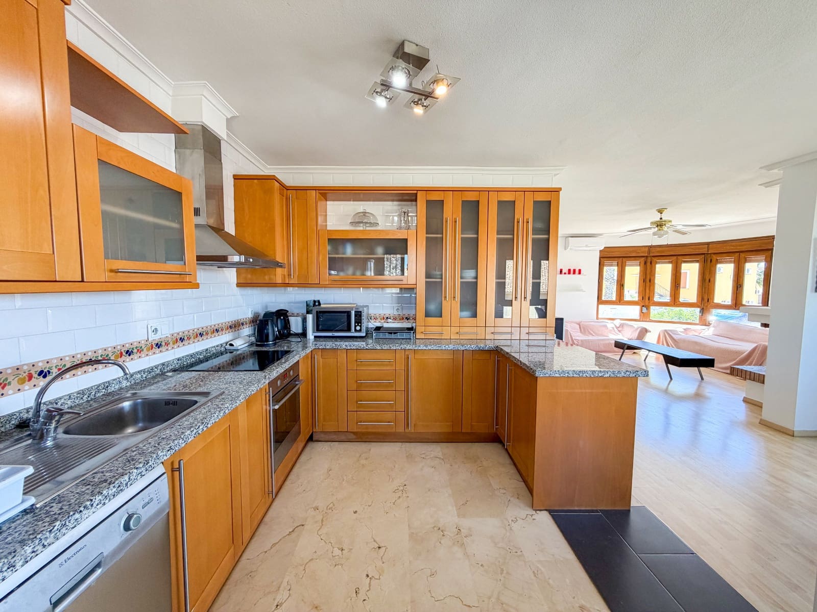 3 slaapkamer Villa te koop in Algorfa met zwembad - € 375.000 (Ref: 9909471)