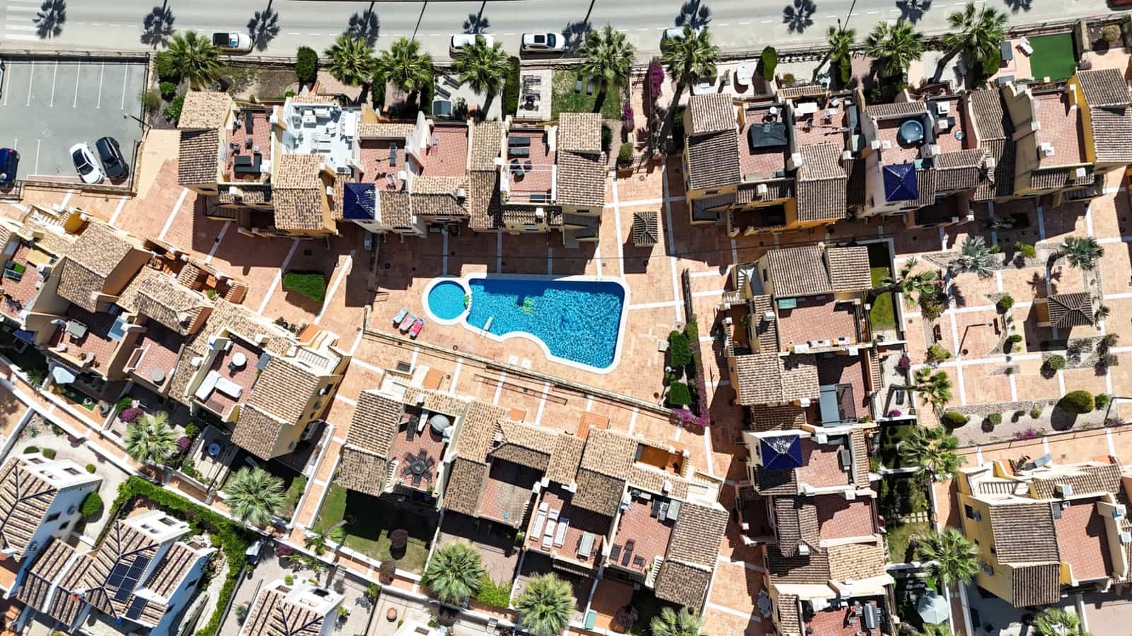 3 slaapkamer Villa te koop in Algorfa met zwembad - € 375.000 (Ref: 9909471)