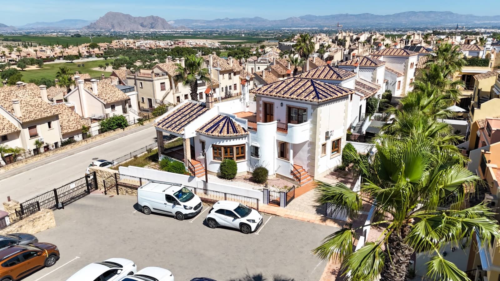 3 slaapkamer Villa te koop in Algorfa met zwembad - € 375.000 (Ref: 9909471)