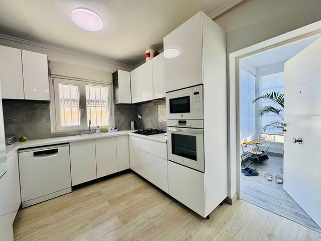 4 camera da letto Villa in vendita in Ciudad Quesada, Rojales con piscina garage - 470.000 € (Rif: 9953372)