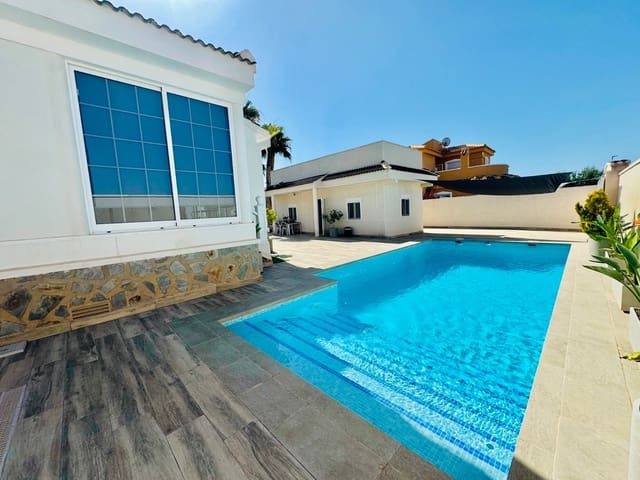 4 camera da letto Villa in vendita in Ciudad Quesada, Rojales con piscina garage - 470.000 € (Rif: 9953372)