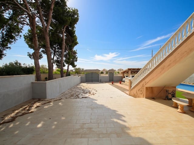 5 soverom Villa til salgs i Campoamor, Orihuela med svømmebasseng - € 540 000 (Ref: 9991530)