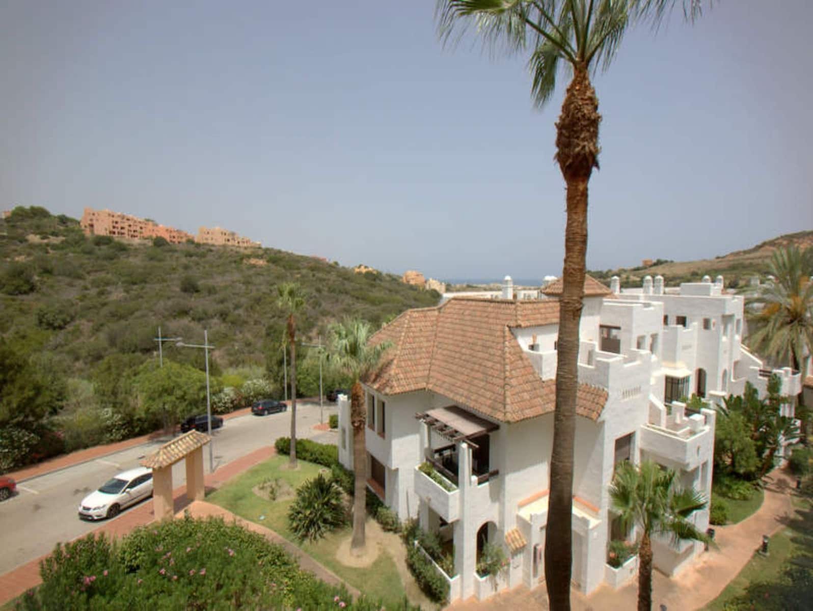 2 bedroom Apartment for sale in La Duquesa / Puerto de la Duquesa, Manilva with pool € 185,000