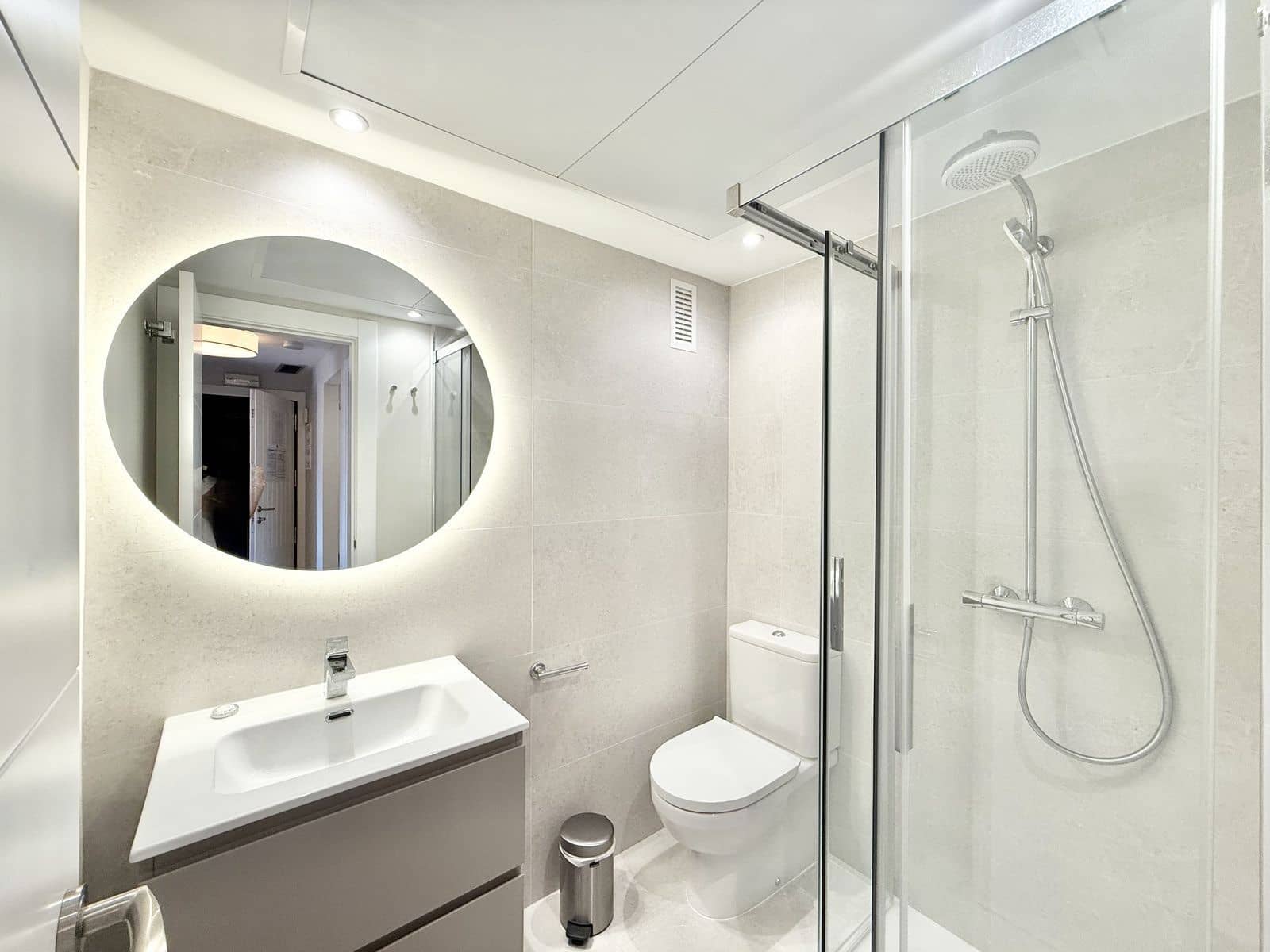 2 chambre Appartement à vendre à Benahavis avec piscine - 365 000 € (Ref: 8678452)