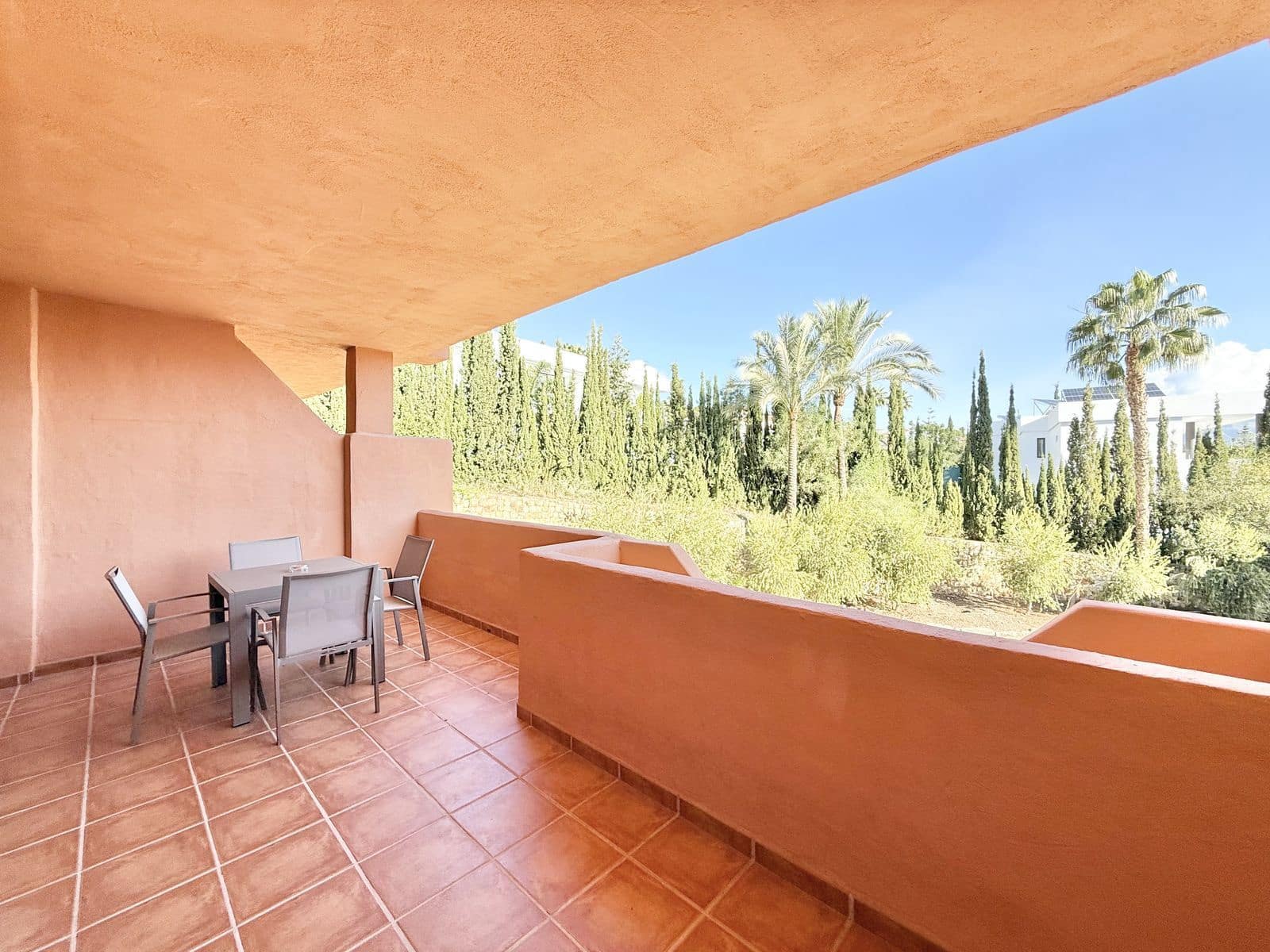 1 soveværelse Lejlighed til salg i Benahavis med swimmingpool - € 275.000 (Ref: 8816518)