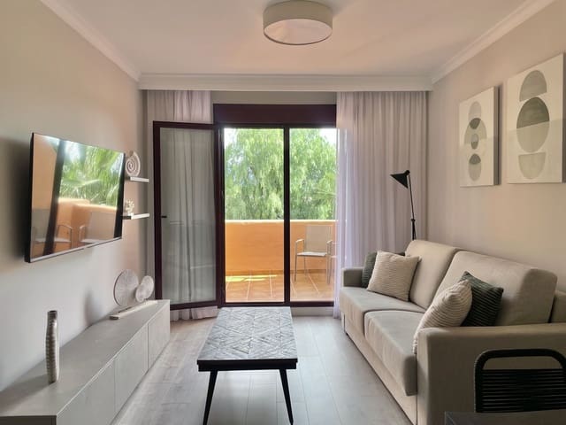 Apartamento de 3 habitaciones en El Paraíso, Benahavís en venta con piscina - 480.000 € (Ref: 8820988)