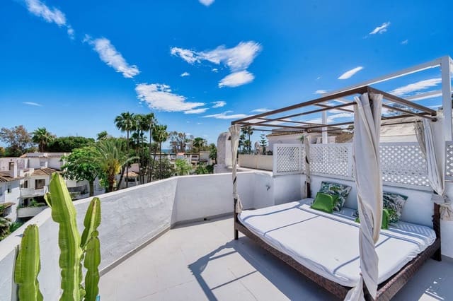 2 soverom Leilighet til salgs i Elviria, Marbella med svømmebasseng - € 639 000 (Ref: 8824054)
