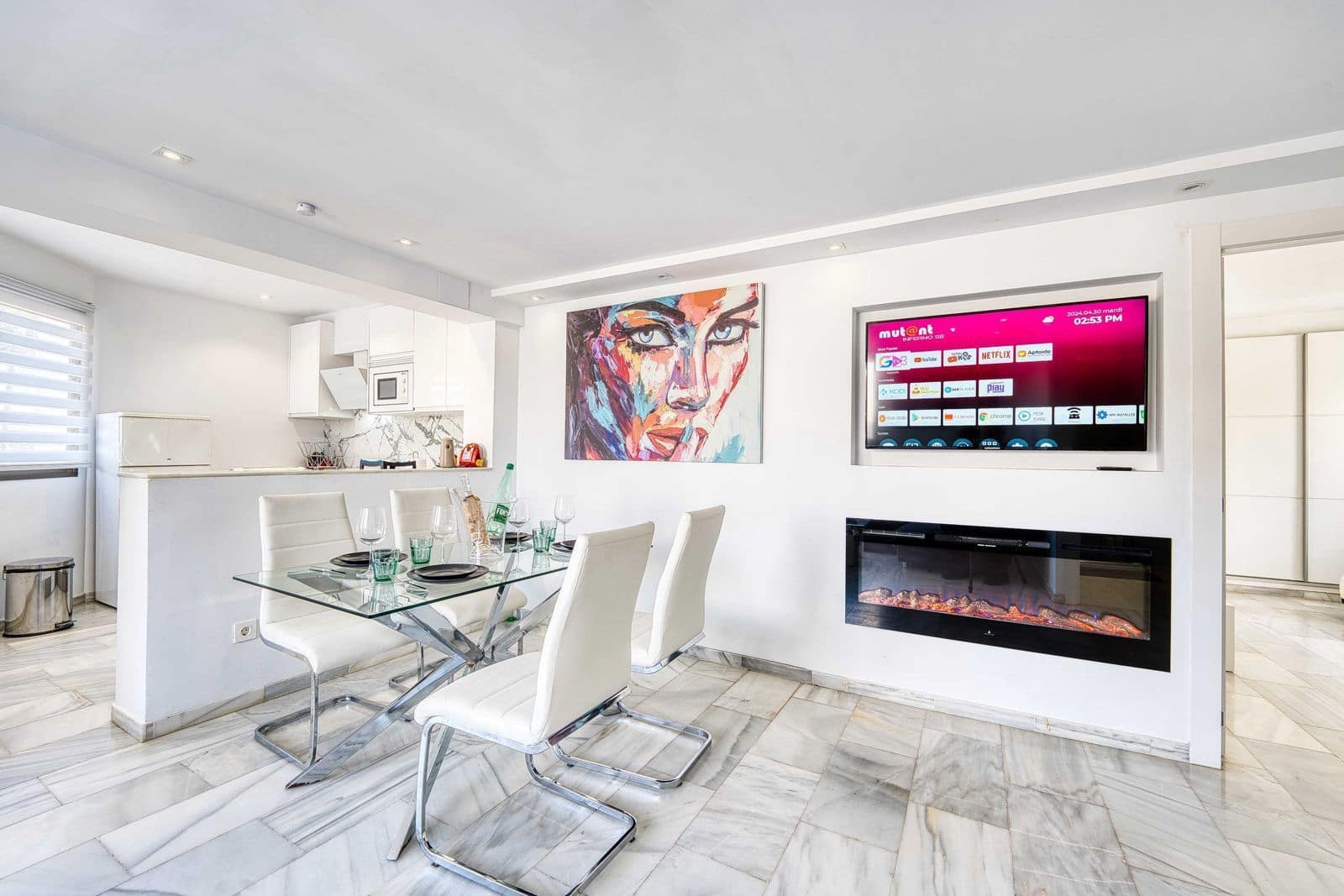 4 bedroom Penthouse for sale in Elviria with pool - € 1,020,000 (Ref: 8824057)