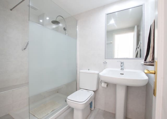 Ático de 2 habitaciones en Calahonda, Mijas en venta con piscina - 585.000 € (Ref: 8840292)