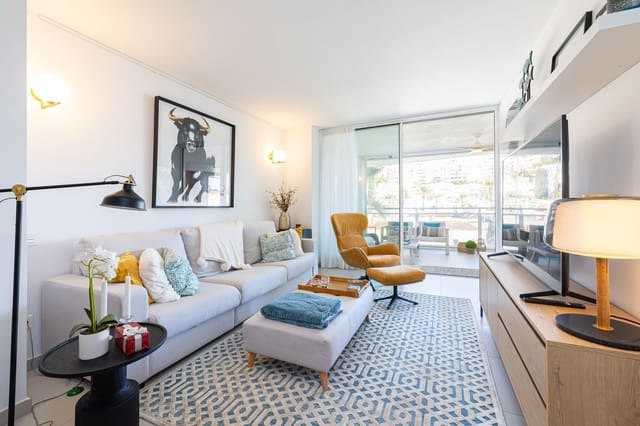 2 makuuhuone Huoneisto myytävänä paikassa Puerto Marina, Benalmádena mukana uima-altaan - 569 000 € (Ref: 8861654)