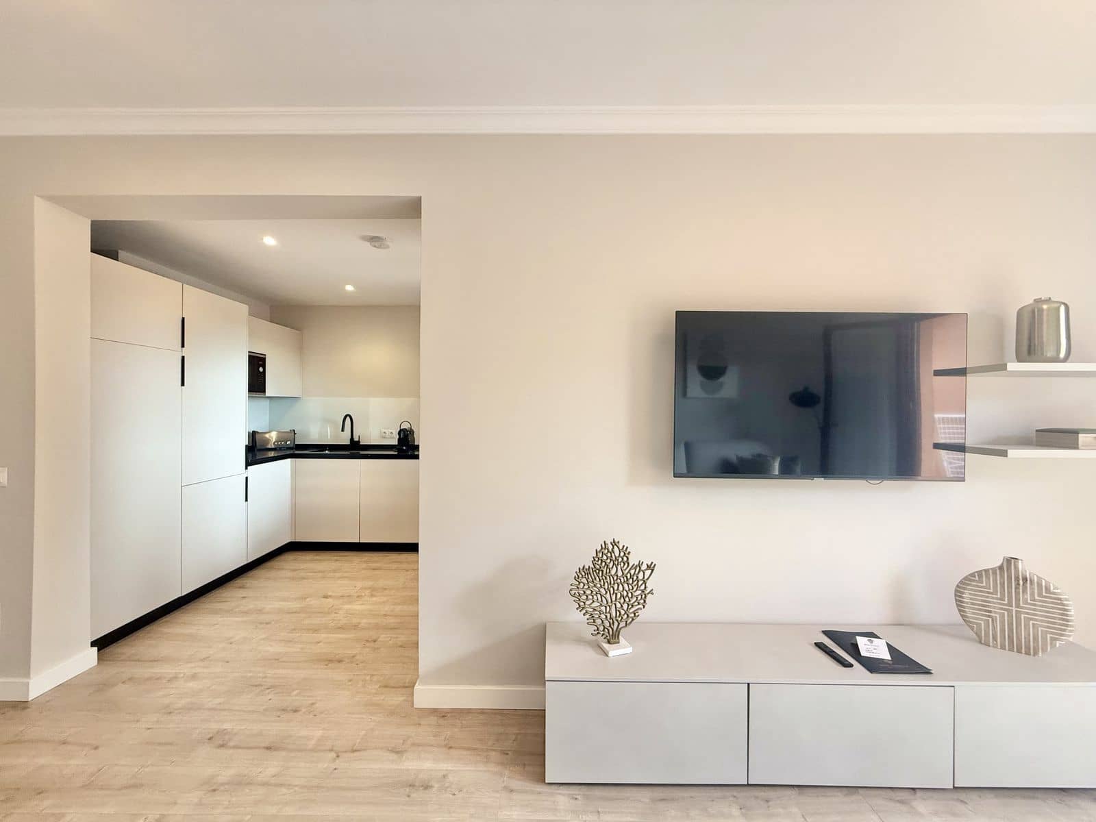 1 quarto Apartamento para venda em Benahavis com piscina - 275 000 € (Ref: 8865804)