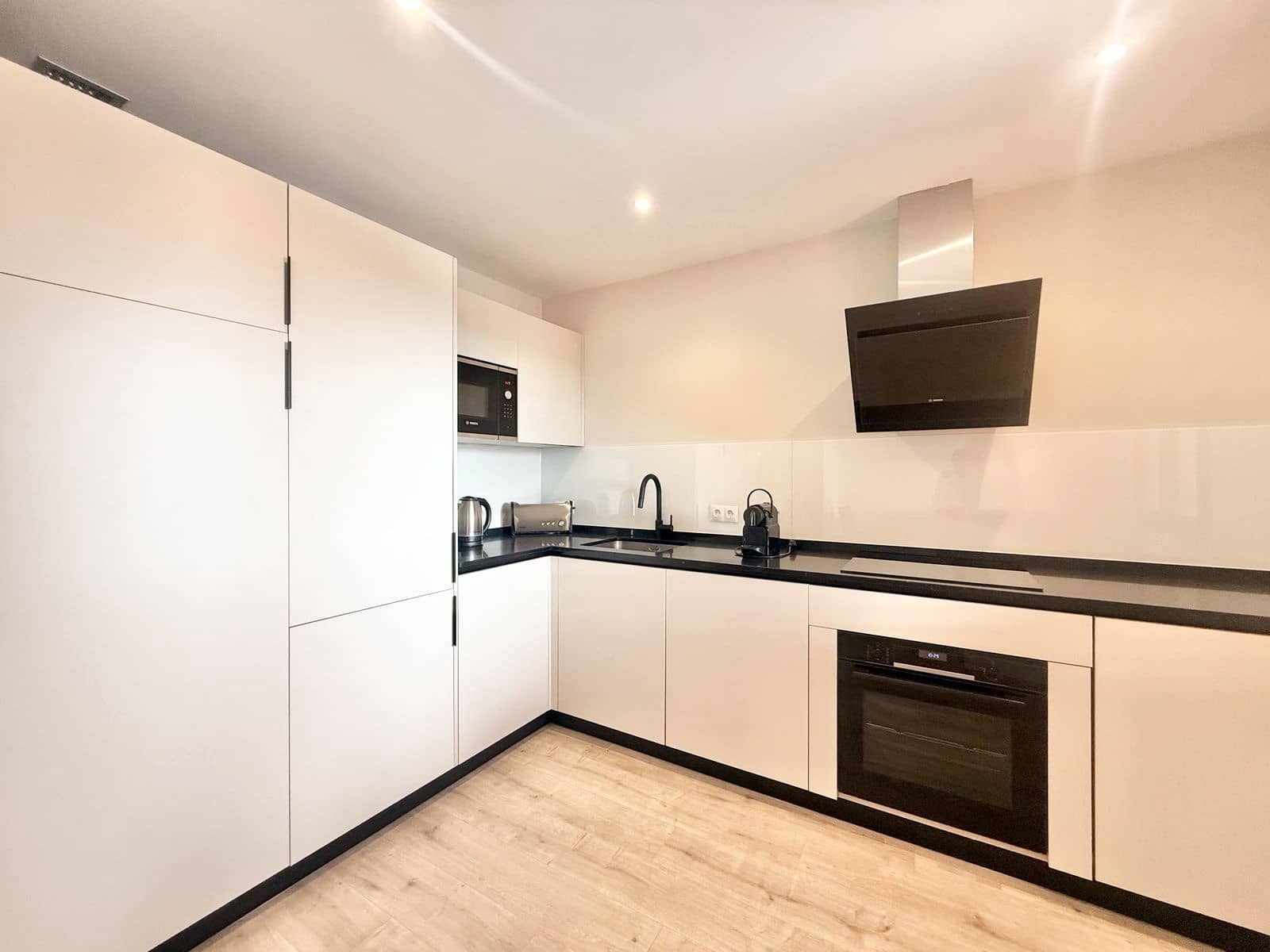 1 quarto Apartamento para venda em Benahavis com piscina - 275 000 € (Ref: 8865804)