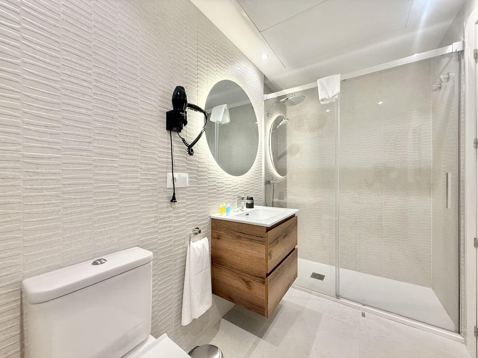 1 quarto Apartamento para venda em Benahavis com piscina - 275 000 € (Ref: 8865804)