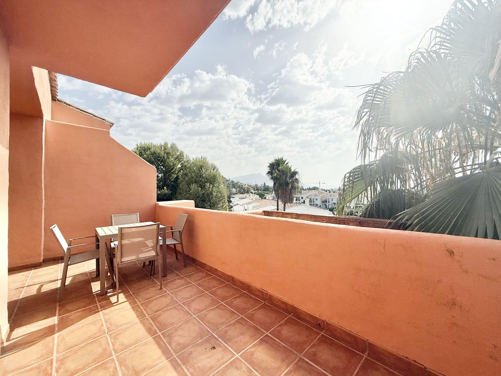 1 quarto Apartamento para venda em Benahavis com piscina - 275 000 € (Ref: 8865804)