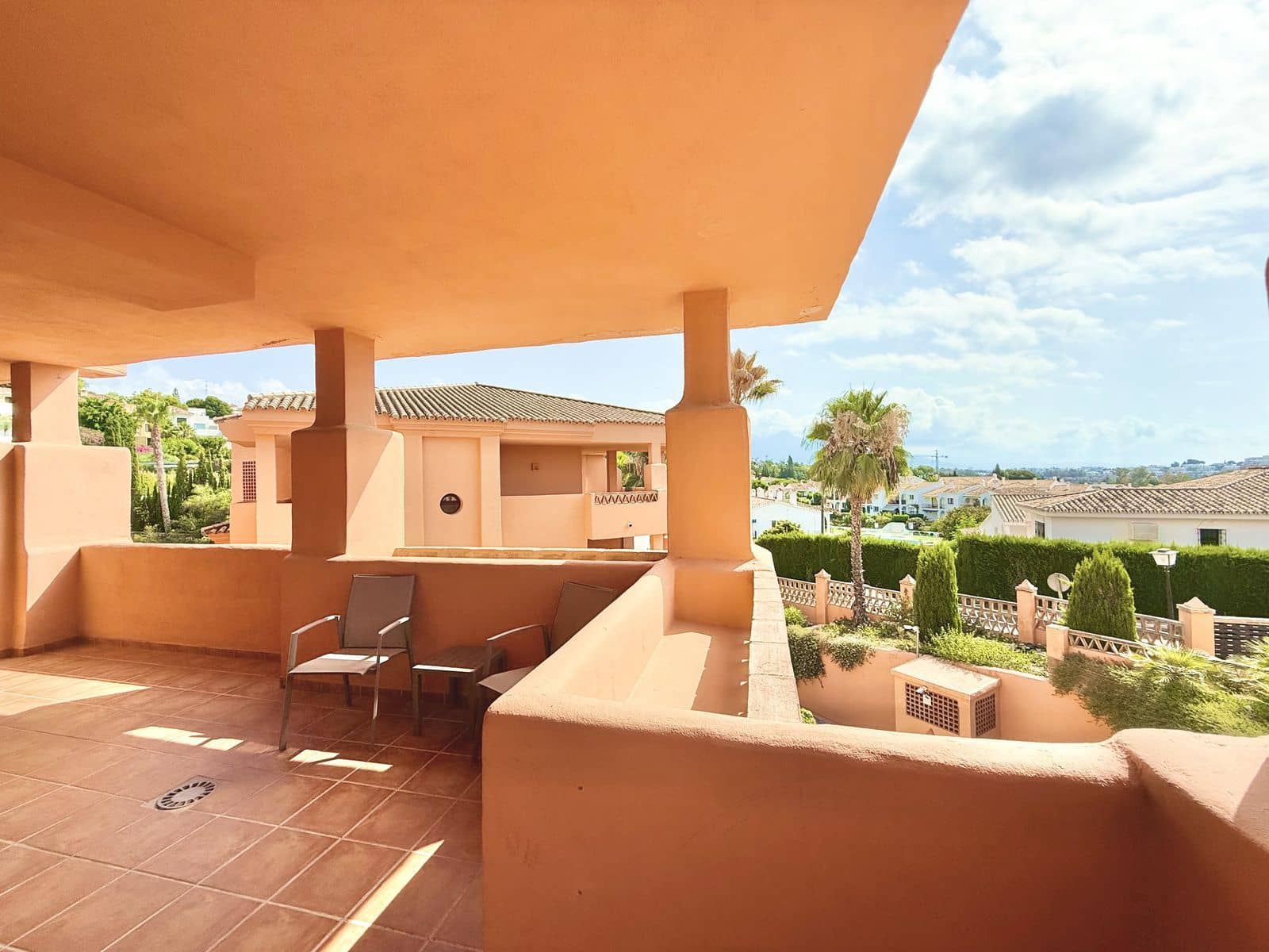 2 soveværelse Lejlighed til salg i Benahavis med swimmingpool - € 325.000 (Ref: 9009872)