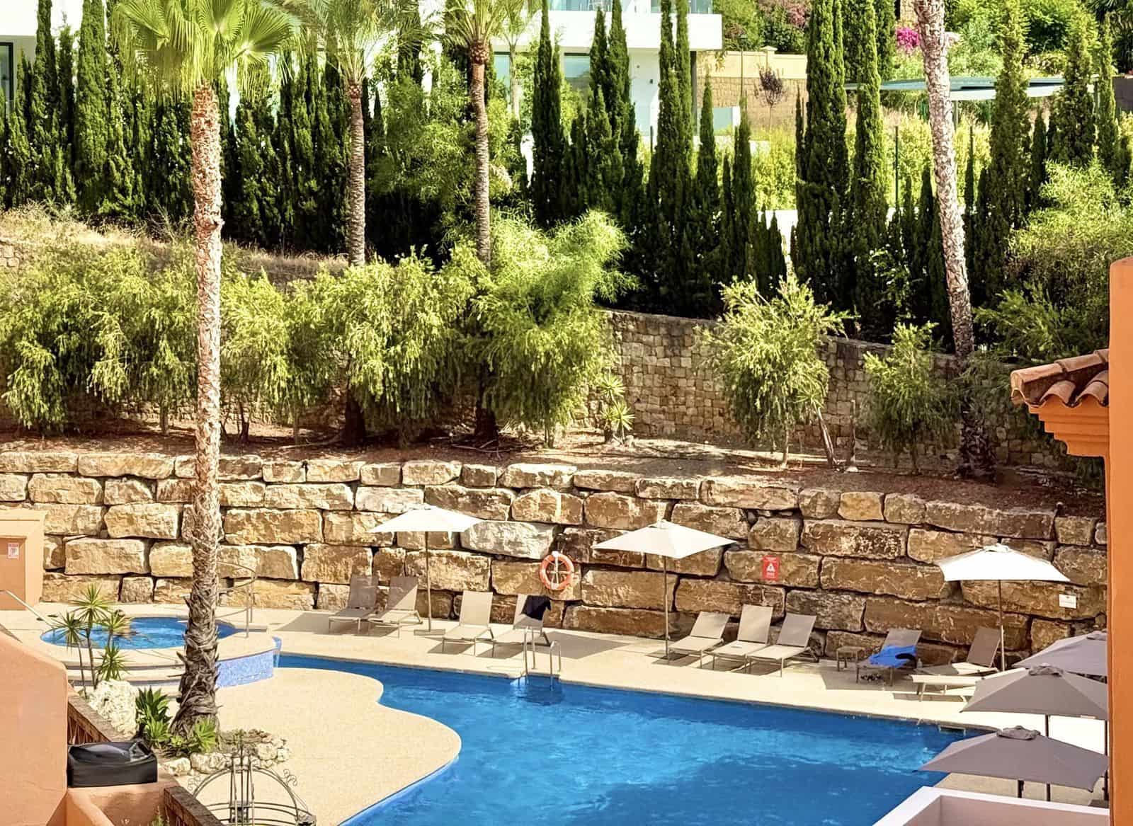 2 soveværelse Lejlighed til salg i Benahavis med swimmingpool - € 325.000 (Ref: 9009872)