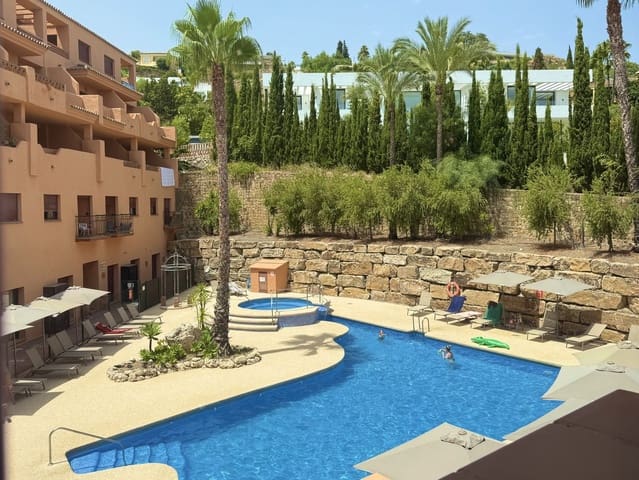 2 Zimmer Apartment zu verkaufen in El Paraíso, Benahavís mit Pool - 279.000 € (Ref: 9009873)