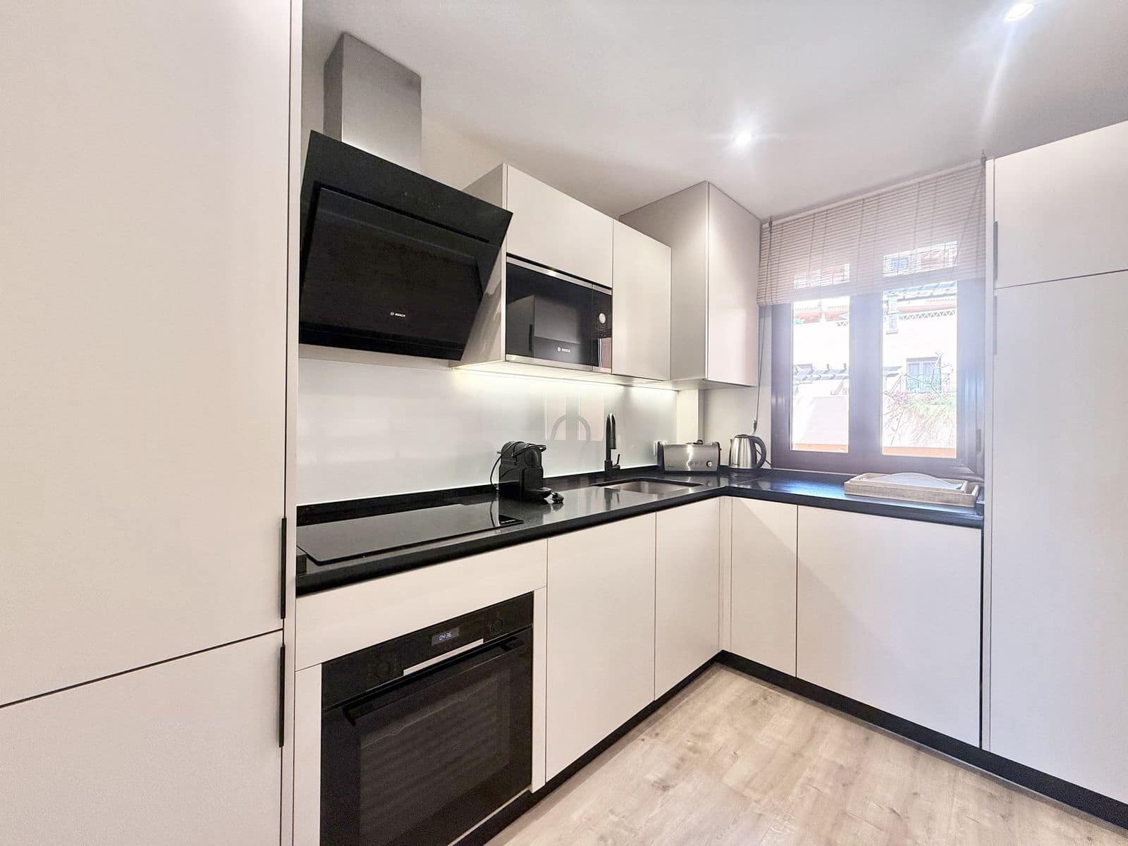 2 slaapkamer Appartement te koop in Benahavis met zwembad - € 359.000 (Ref: 9016405)