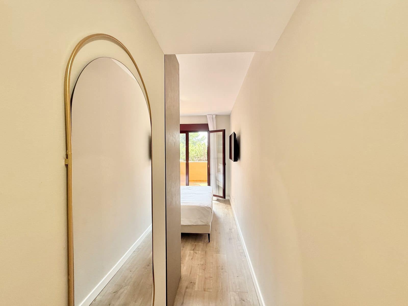 2 slaapkamer Appartement te koop in Benahavis met zwembad - € 359.000 (Ref: 9016405)